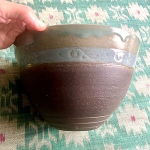 Vintage Studio Pottery Bowl Signed 8” Hand Thrown Ceramic Farmhouse Cottagecore